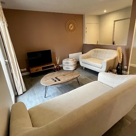 Scorfel Lodge, Iconic, Spa, Sauna & Terrasse Apartment *